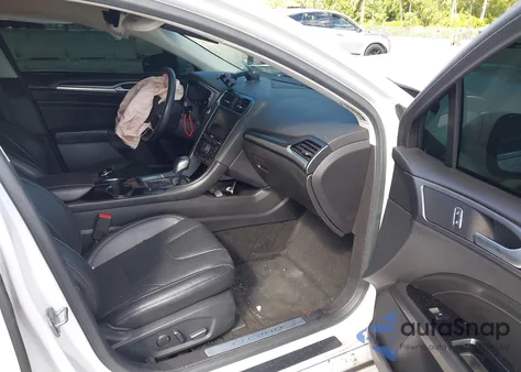 2015 Ford Fusion Hybrid Titanium из США, поврежденный, VIN 3FA6P0RU8FR123653